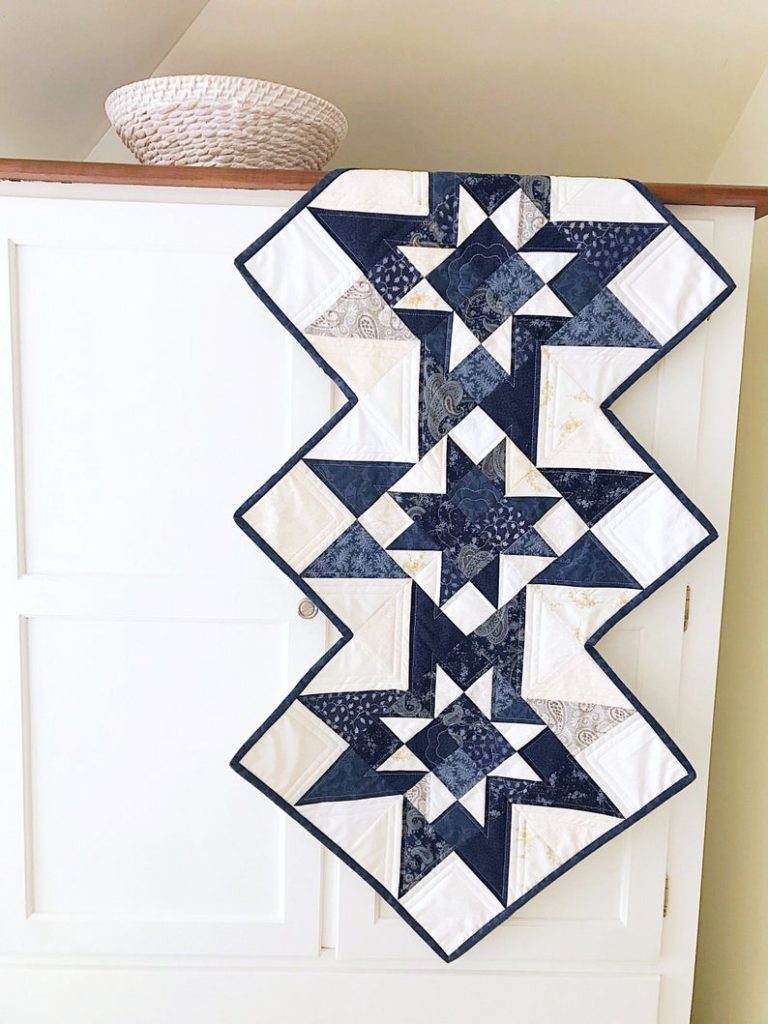 Cottage Stars Table Runner