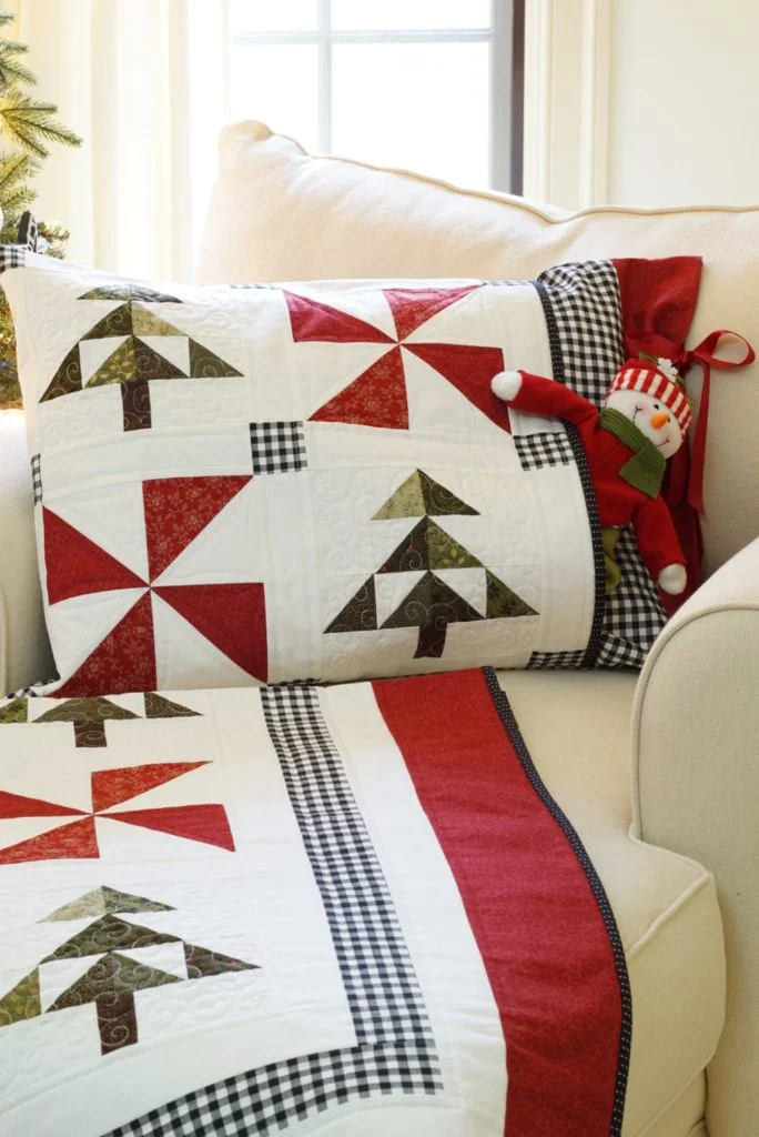 An Evergreen Christmas Pillow Sham Pattern