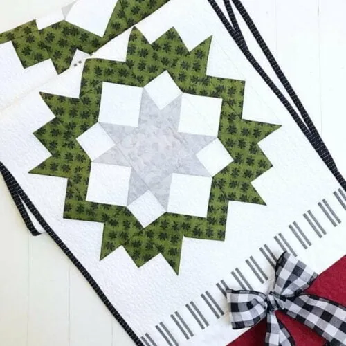 Evergreen Wreaths Table Runner Pattern