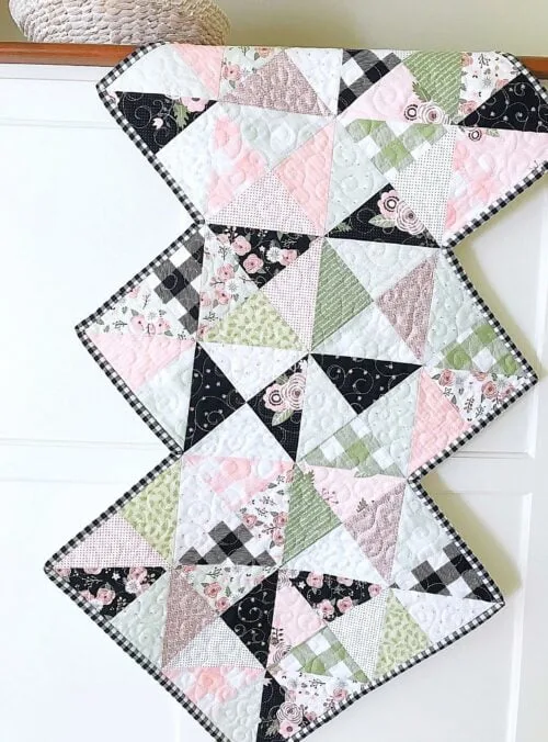 Rhapsody Whirl Table Runner Pattern
