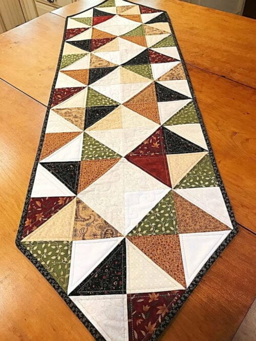 Cottage Diamonds Table Runner Pattern - Image 3