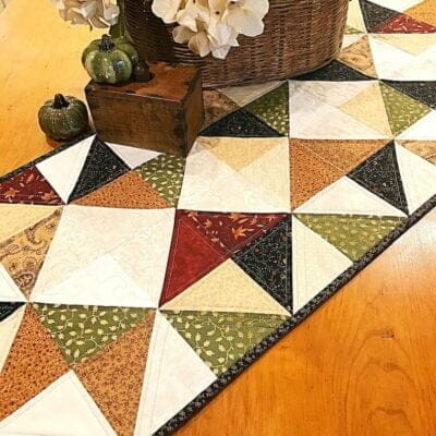 Cottage Diamonds Table Runner Pattern pic 2