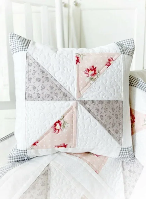 Pinwheel Dreams Quilt Pattern & Pillow Pattern - Image 2
